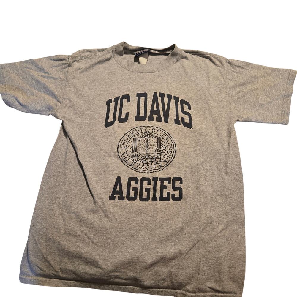 University of California, Davis (UC Davis) Aggies tee size medium